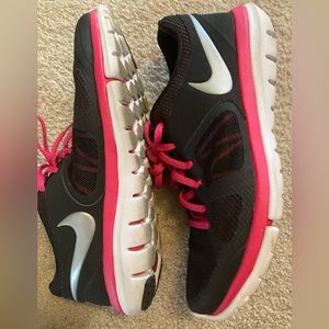 Nike Flex 2014 Run Shoes Women's Running Athletic Shoe - Hot Pink/Black